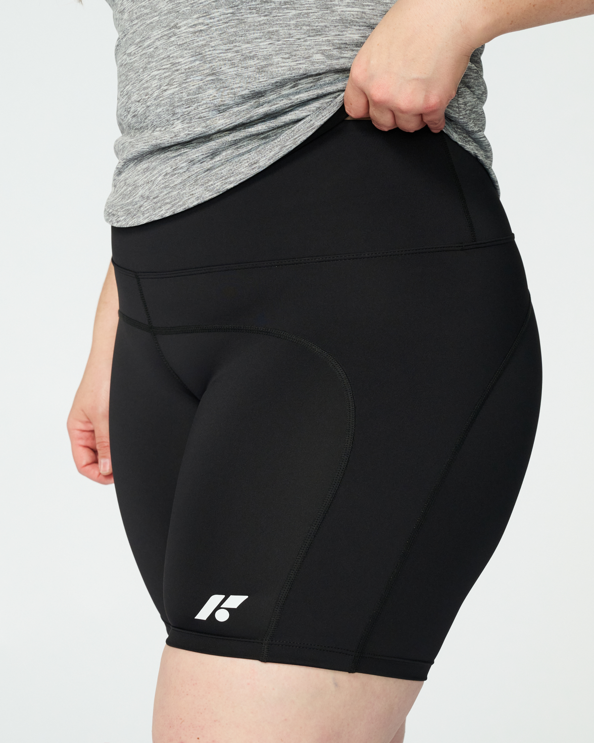 Sculpt Short 8"